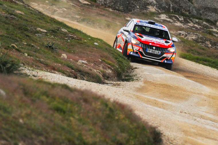 Pedro Almeida e Hugo Magalhães no Rallye de Ourense, regresso à Peugeot Cup Ibérica